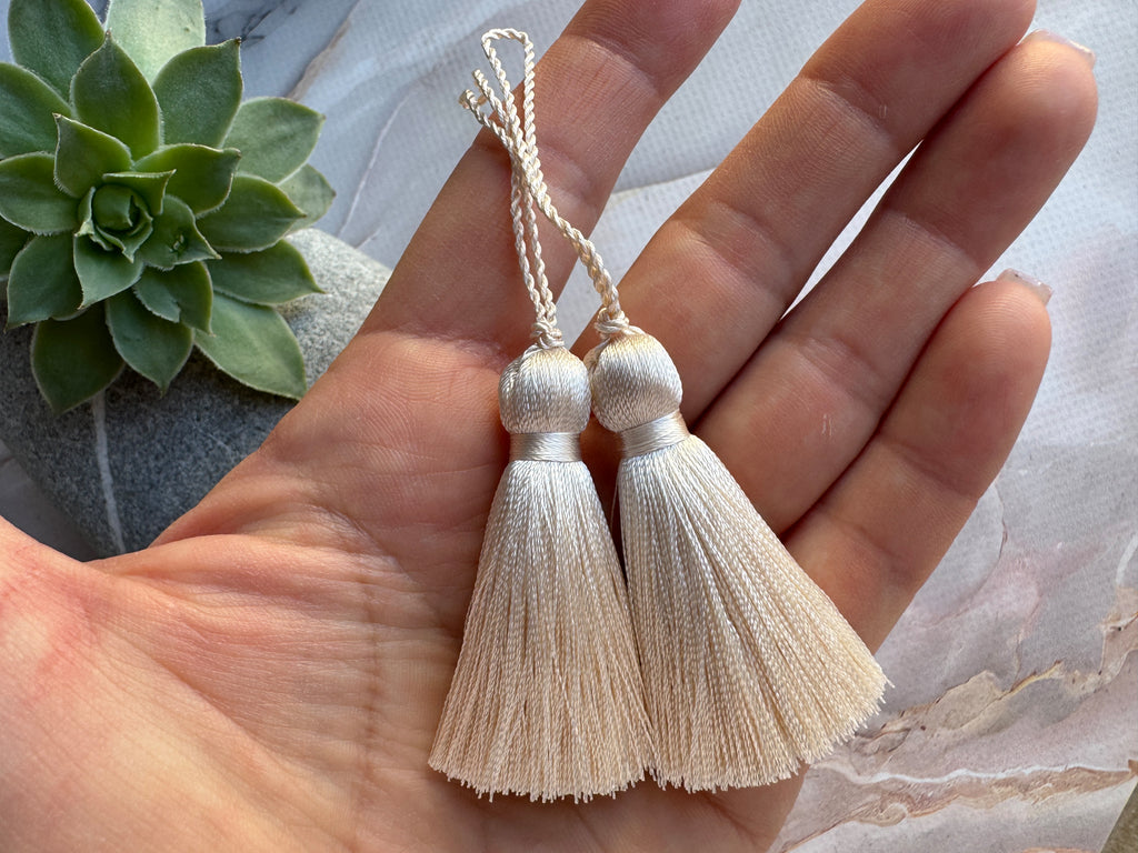 Beige 2 inches small silk tassels for wedding invitations